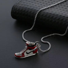 Laden Sie das Bild in den Galerie-Viewer, Schuhe Halsketten AJ Junge Mädchen Geschenk Jordan Halsketten
