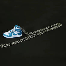Cargar imagen en el visor de la galería, Zapatos de simulación hechos de collares de silicona AJ Boy Girl Gift Jordan Collares
