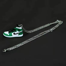 Cargar imagen en el visor de la galería, Zapatos de simulación hechos de collares de silicona AJ Boy Girl Gift Jordan Collares
