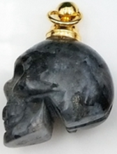 Laden Sie das Bild in den Galerie-Viewer, Natürliche Heilkristall-Parfüm-Aschebewahrer-Totenkopf-Halskette
