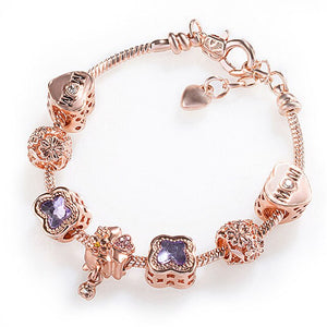 Kleeblatt-Armband aus lila Perlen