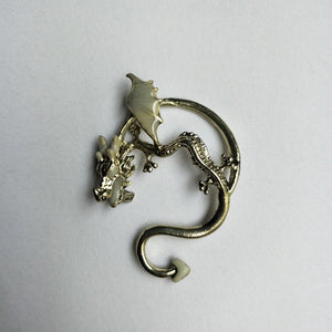 Clip de oreja de dragón luminoso fresco de moda